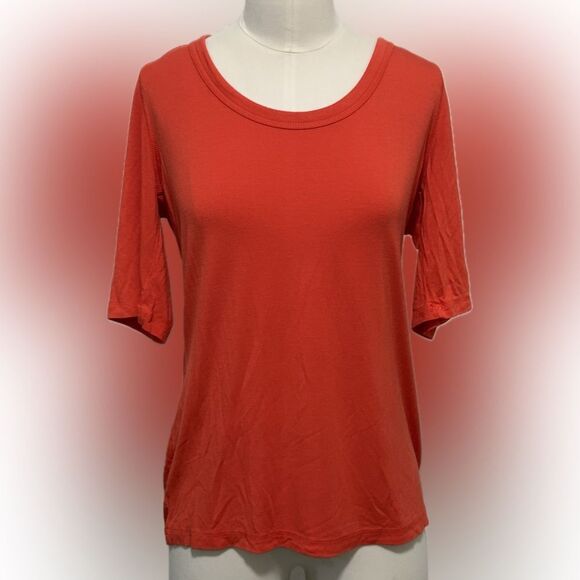 Cable & Gauge Women's Red Top, Size Large - Picture 1 of 5